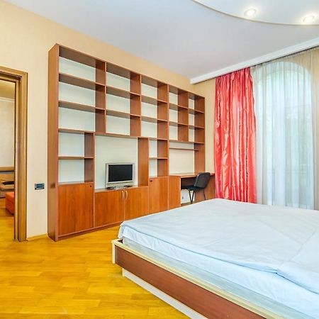 Vip Apartamen Nizami Street Appartement Bakoe Buitenkant foto