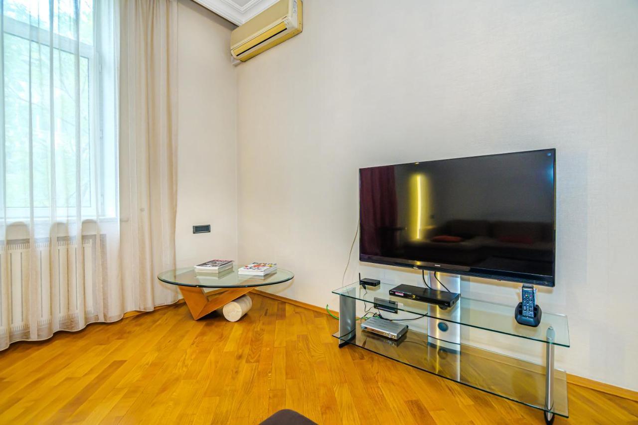 Vip Apartamen Nizami Street Appartement Bakoe Buitenkant foto