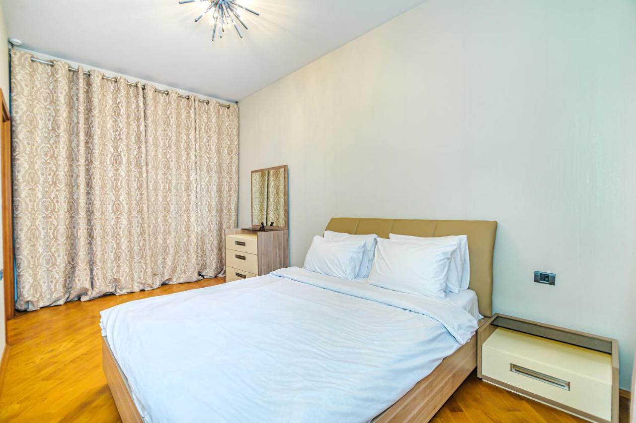 Vip Apartamen Nizami Street Appartement Bakoe Buitenkant foto