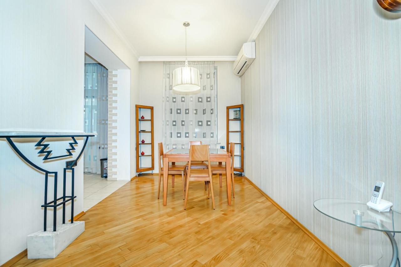 Vip Apartamen Nizami Street Appartement Bakoe Buitenkant foto